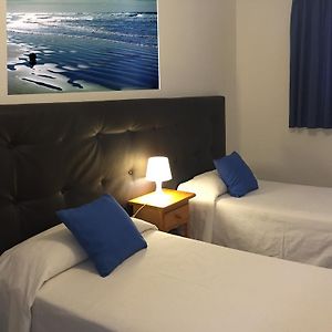 Habitación con 2 Camas Individuales